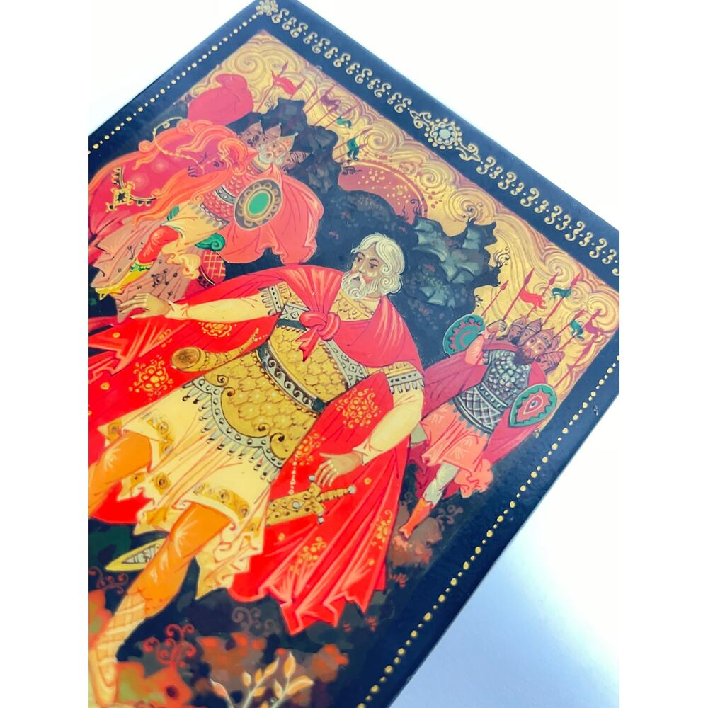 Decorative Black and Red Lacquer Box - Picture 11 of 13